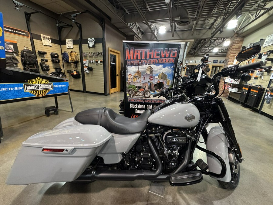 2025 Harley-Davidson Road King Special Billiard Gray