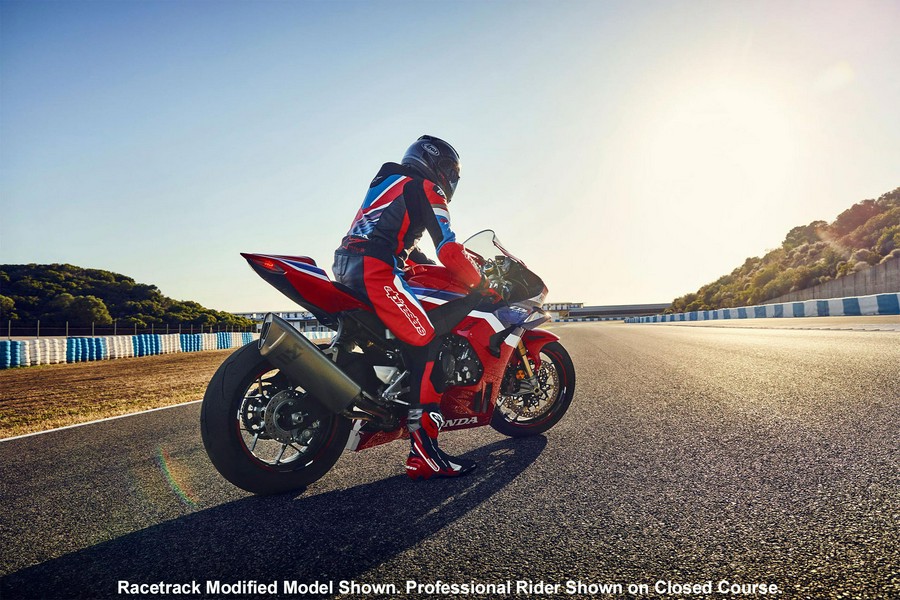 2026 Honda CBR1000RR-R Fireblade SP