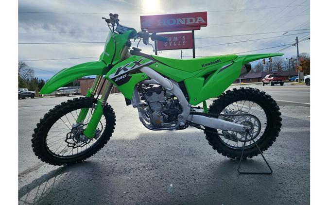 FIRST LOOK! 2024 KAWASAKI KX250, KX112, KX85 & KX65 MODELS