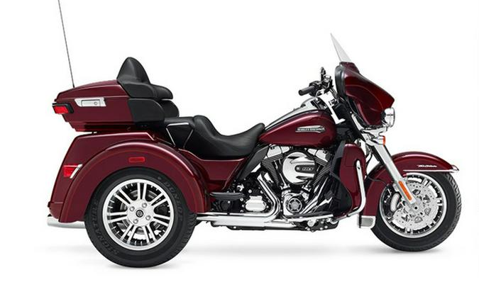 2015 Harley-Davidson FLHTCUTG - Tri-Glide Ultra