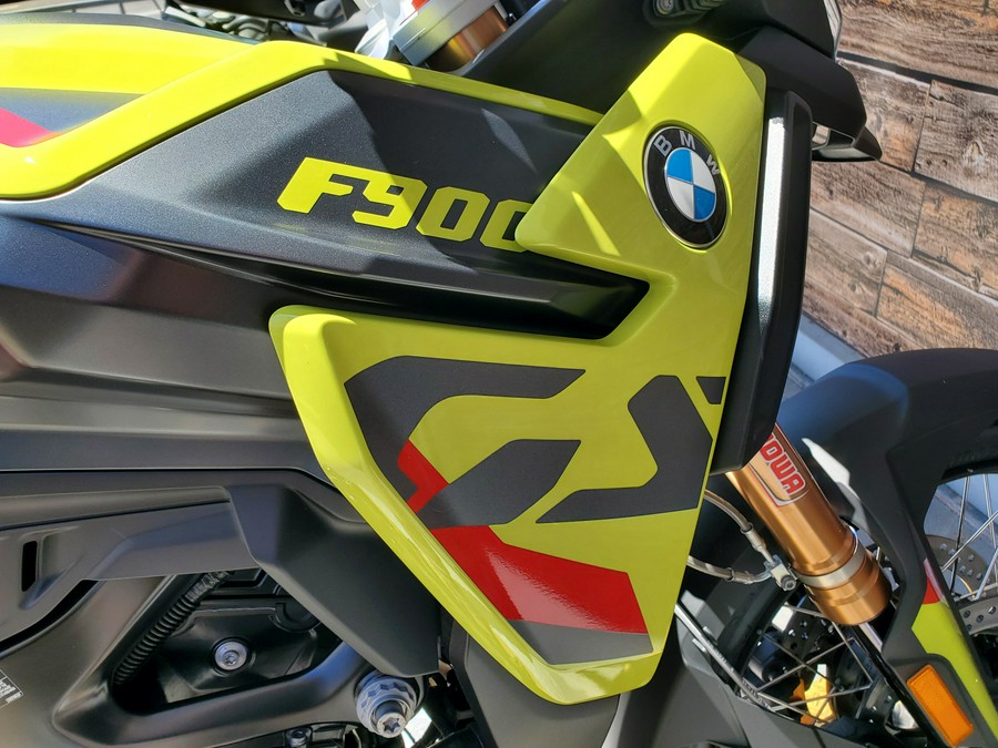 2024 BMW F 900