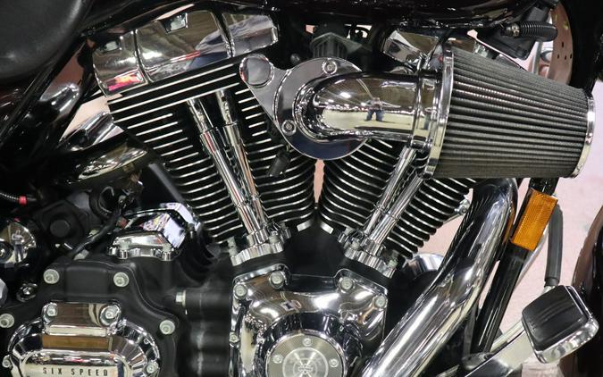 2007 Harley-Davidson FLHRC Road King® Classic