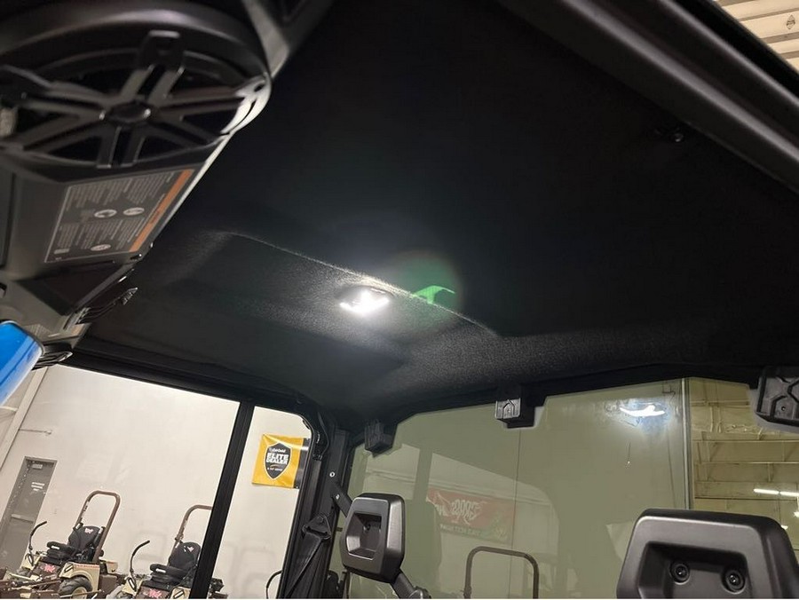 2026 Can-Am DEFENDER LIMITED CAB HD11-DESERT TAN