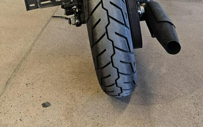 2022 Iron 883 XL 883N
