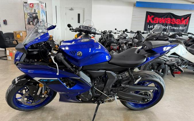 2025 Yamaha YZF-R7
