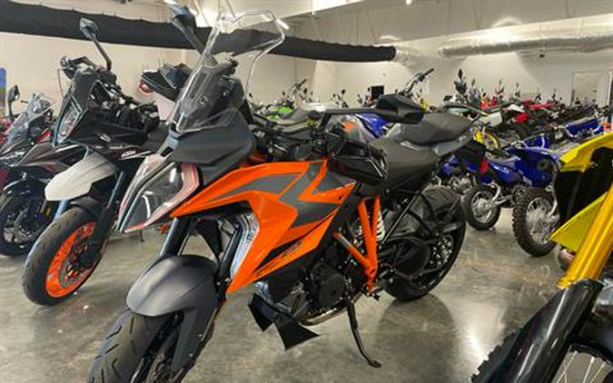 2024 KTM 1290 Super Duke GT