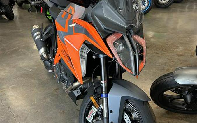 2024 KTM 1290 Super Duke GT