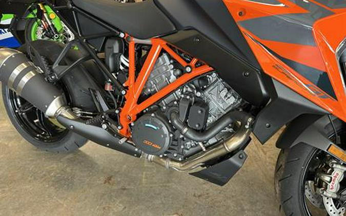 2024 KTM 1290 Super Duke GT
