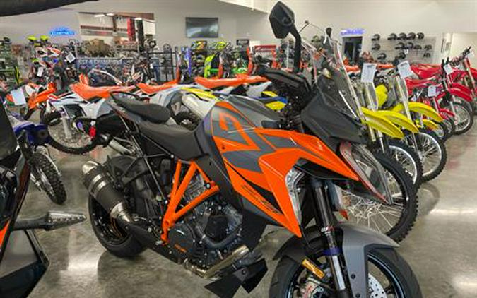 2024 KTM 1290 Super Duke GT