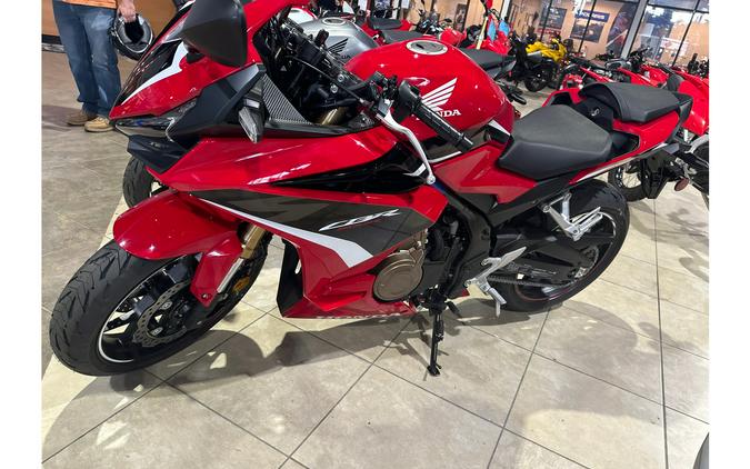 2023 Honda CBR500R ABS