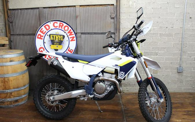2025 HUSQVARNA MOTORCYCLES FE350S