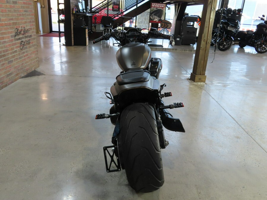 2019 Harley-Davidson® FXDRS FXDR™ 114