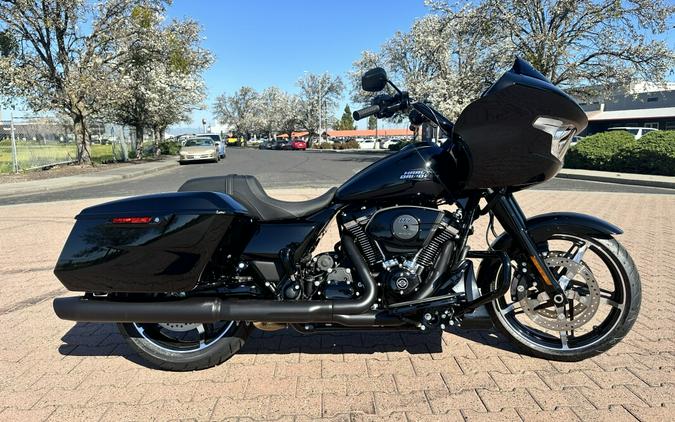 FLTRX 2024 Road Glide®