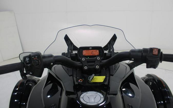 2020 Can-Am® Spyder® F3