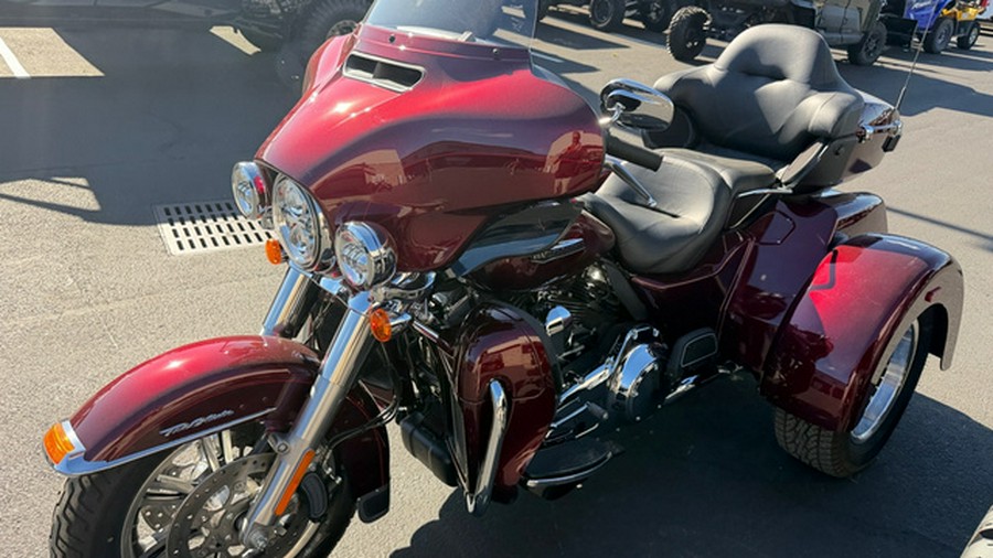 2015 Harley-Davidson FLHTCU Electra Glide Ultra Classic Trike