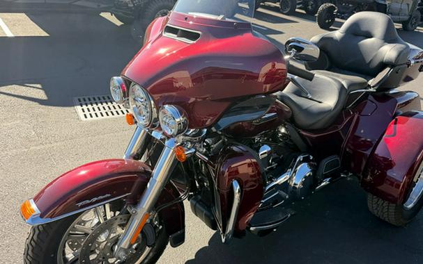 2015 Harley-Davidson FLHTCU Electra Glide Ultra Classic Trike