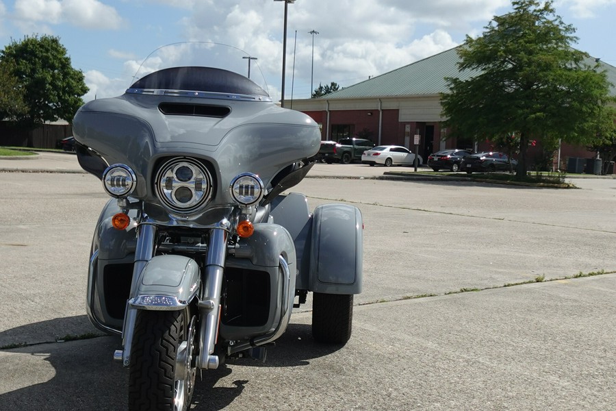2024 Harley-Davidson Tri Glide FLHTCUTG
