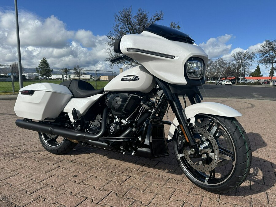 FLHX 2024 Street Glide®