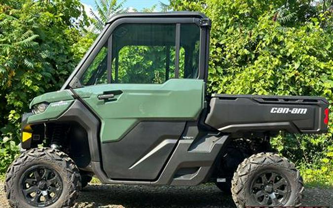 2024 Can-Am Defender DPS CAB