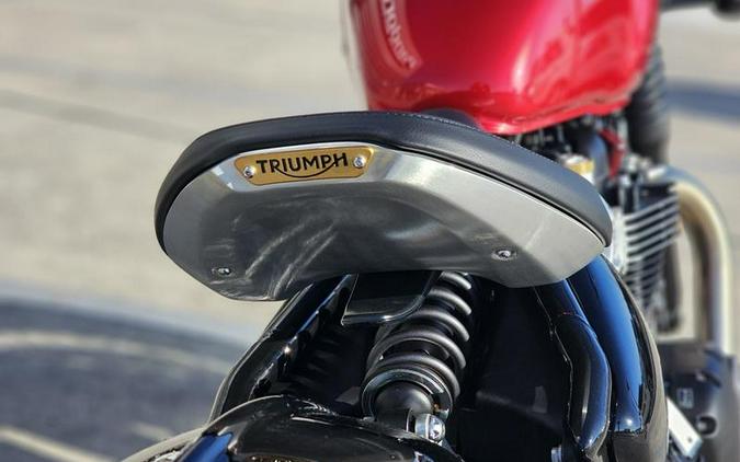 2024 Triumph Bonneville Bobber Red Hopper