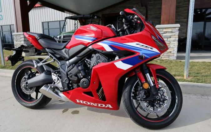 2025 Honda CBR650R E-Clutch