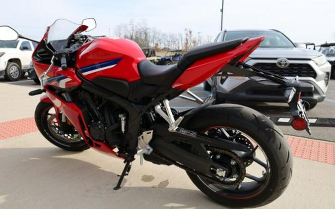 2025 Honda CBR650R E-Clutch