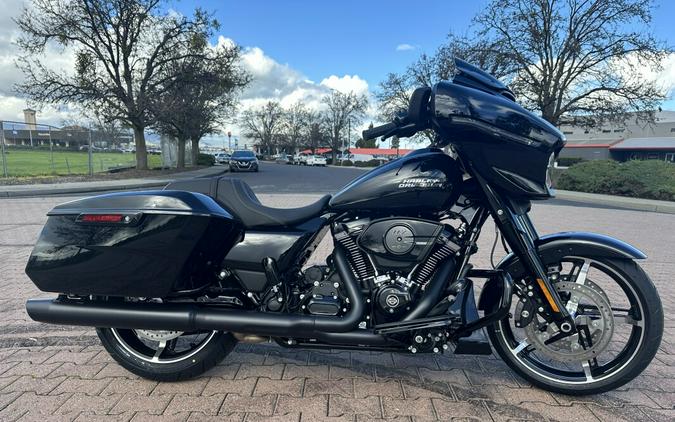 FLHX 2024 Street Glide®