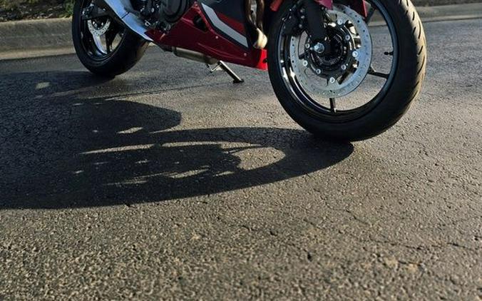 2026 Kawasaki Ninja® 500 SE ABS
