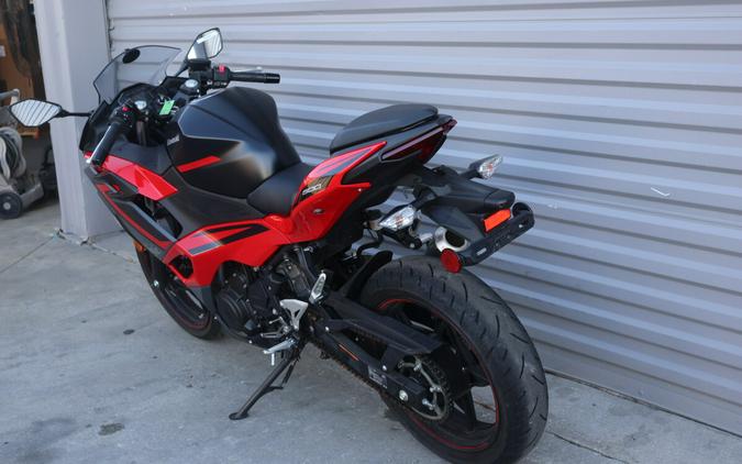 2025 Kawasaki Ninja 500 ABS