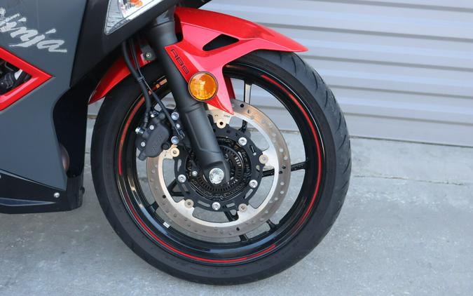 2025 Kawasaki Ninja 500 ABS