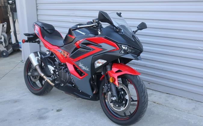 2025 Kawasaki Ninja 500 ABS