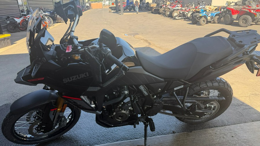2025 Suzuki V-Strom 800DE