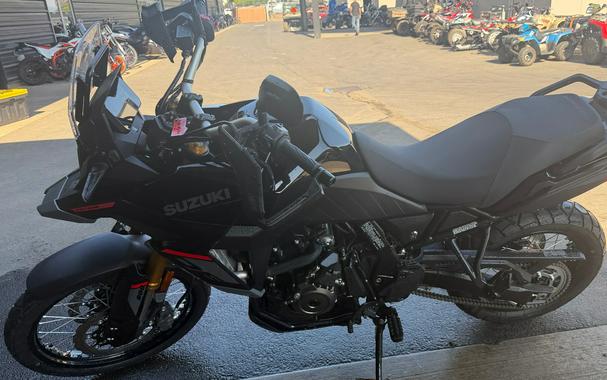 2025 Suzuki V-STROM 800DE