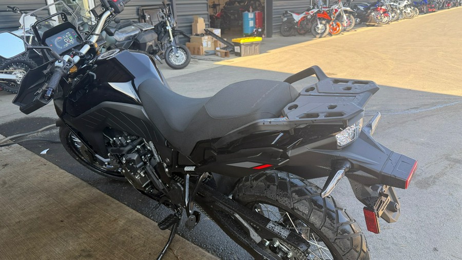 2025 Suzuki V-Strom 800DE