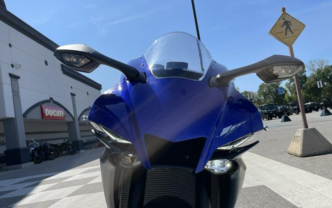 2023 Yamaha YZF R1