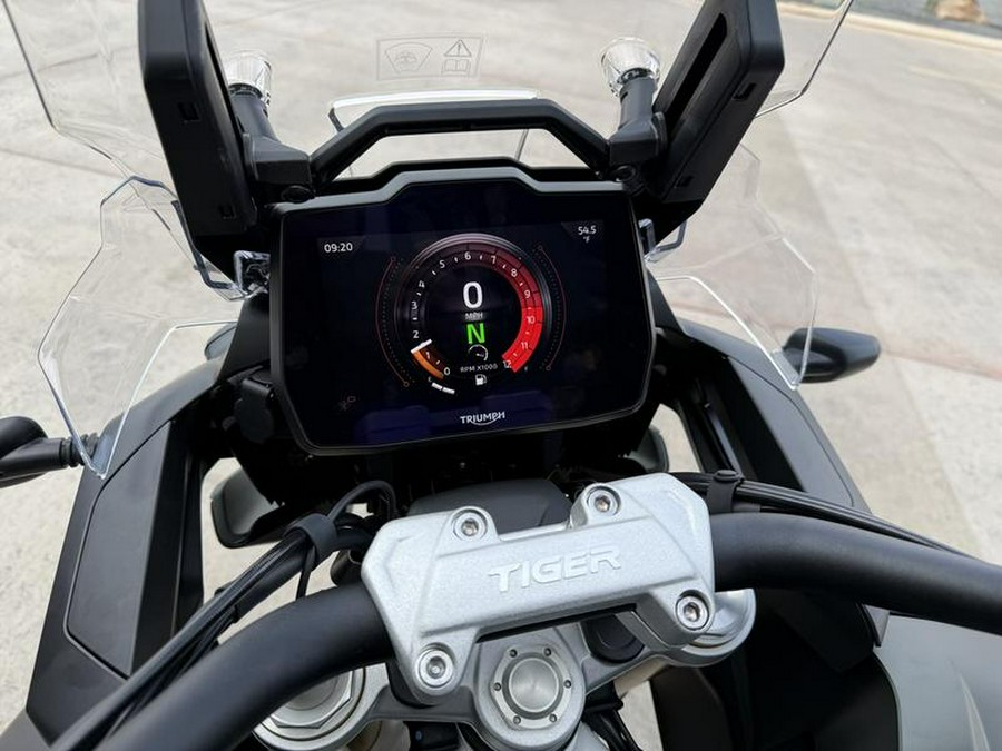 2025 Triumph Tiger 1200 Rally Pro Matt Khaki Green