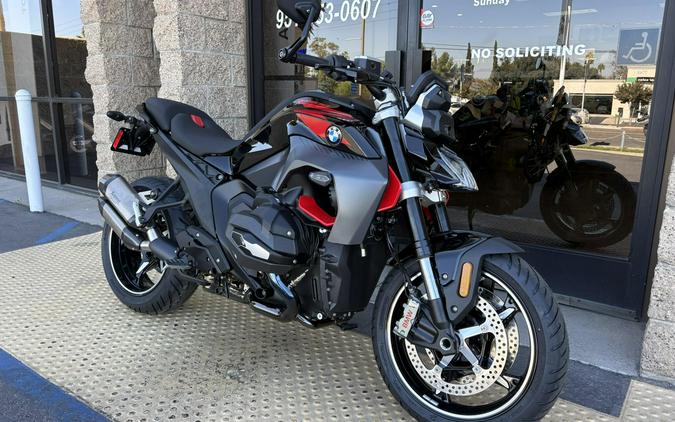 New 2026 BMW R 1300 R