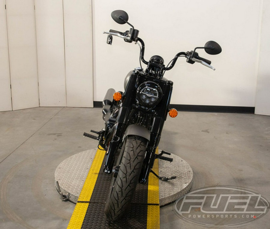 2023 Indian Chief Bobber Dark Horse Titanium Smoke