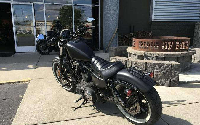 2015 Harley-Davidson® XL883N - Sportster® Iron 883™