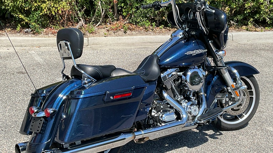 2012 FLHX STREET GLIDE - Harley-Davidson®