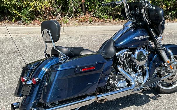2012 FLHX STREET GLIDE - Harley-Davidson®
