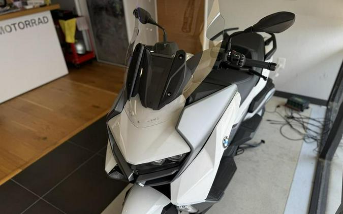 2024 BMW C 400 GT Alpine White