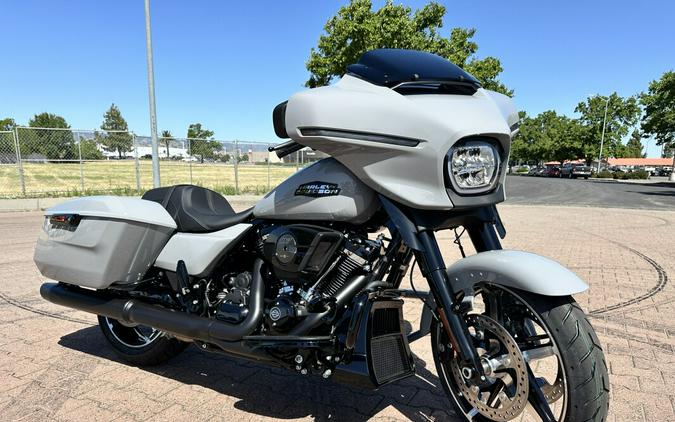 FLHX 2024 Street Glide®