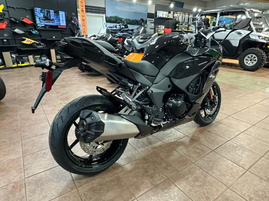 2025 Kawasaki Ninja® 1100SX ABS