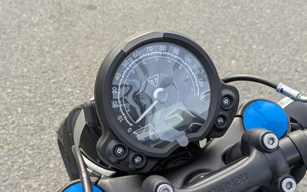 2026 Triumph Bonneville Bobber Interstellar Blue