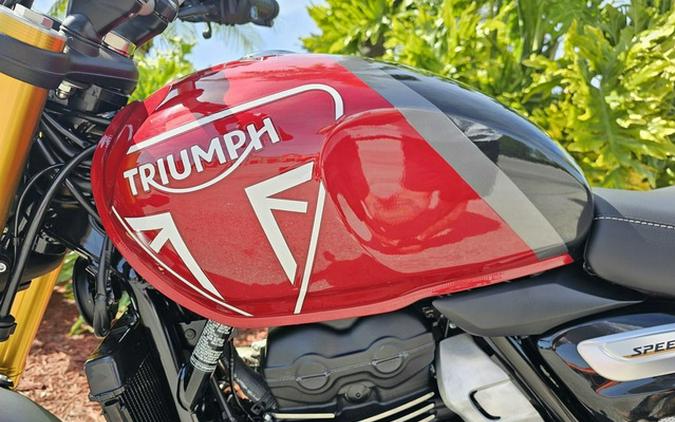 2024 Triumph Speed 400 Carnival Red / Phantom Black