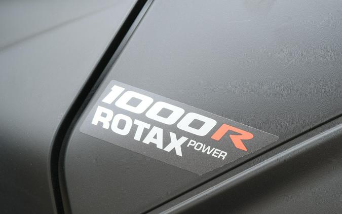 2026 CAN-AM OUTLANDER MAX 6X6 BACKCOUNTRY 1000R