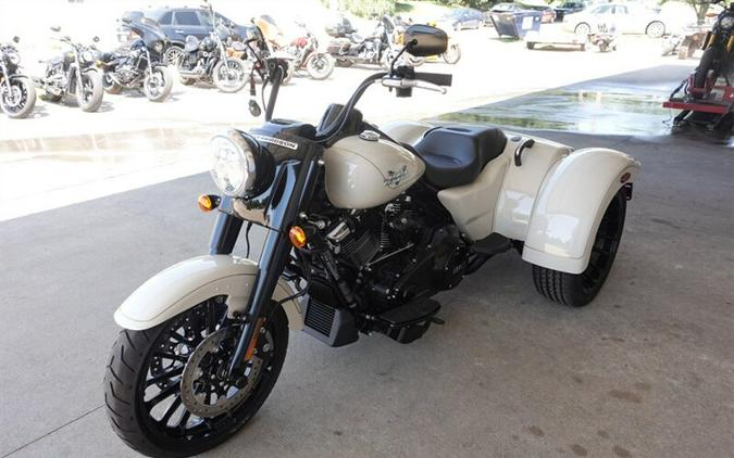 2023 Harley-Davidson Freewheeler