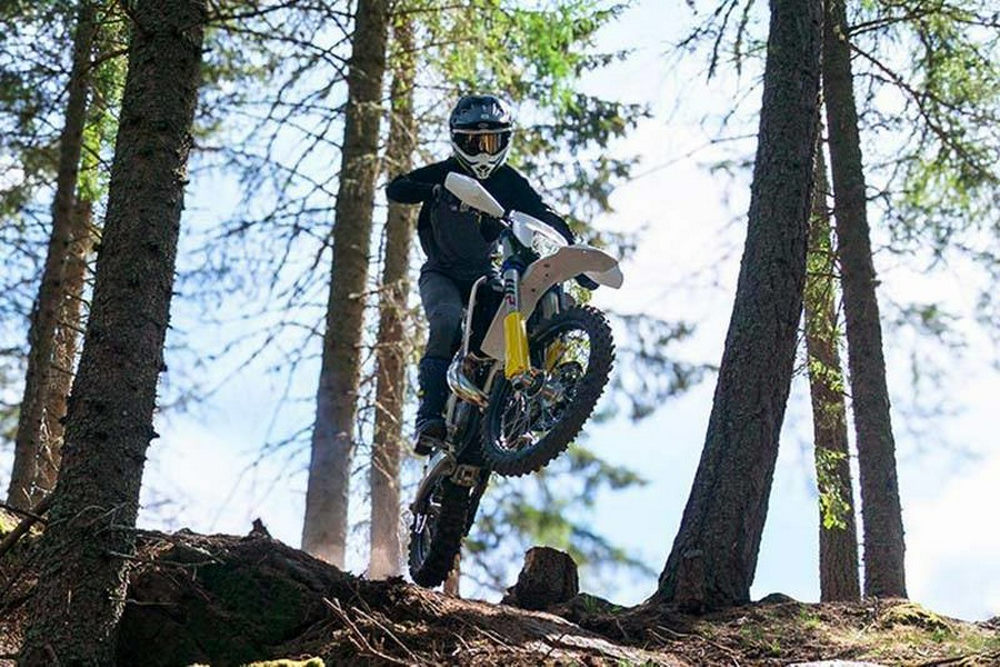 2027 TE 300 - Husqvarna Motorcycles