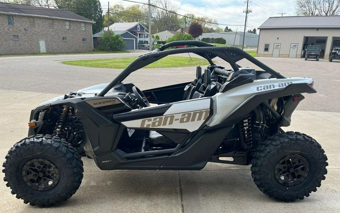 2024 Can-Am Maverick X3 DS Turbo RR Catalyst Gray